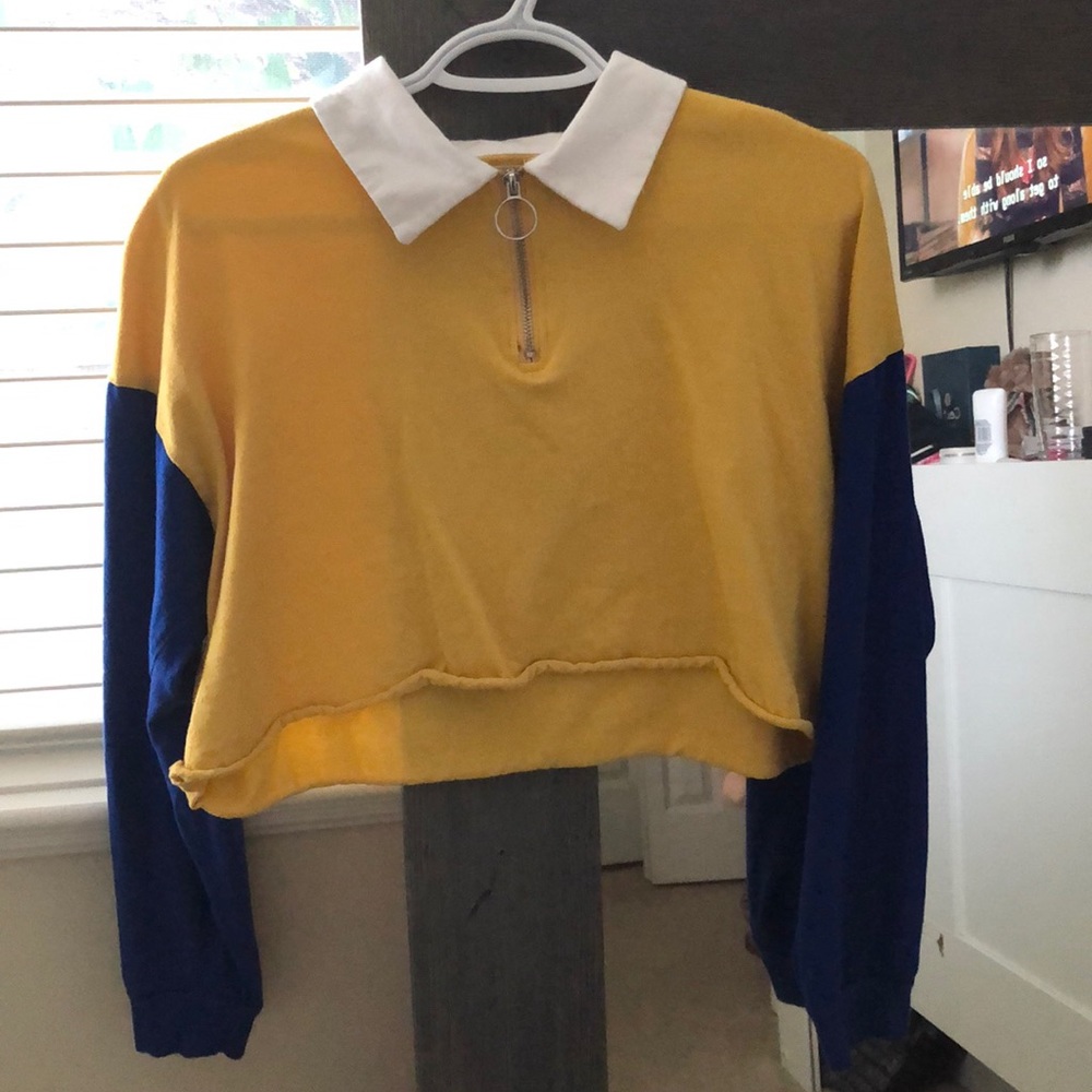 Cropped long sleeve